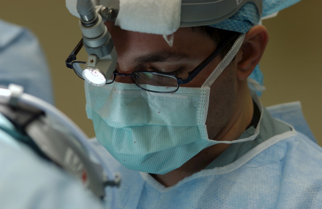 Training Cataract Surgeons Responsibly – Without Compromising Patients